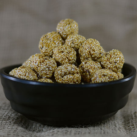 Vellai Ellu Urundai (Sesame Sweet Balls) - 200 gms